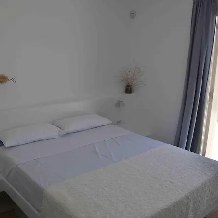 Glaros Villa *
